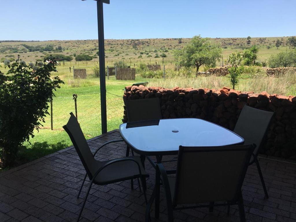 Sanctuary Life Guest Farm Hotel Magaliesburg Buitenkant foto