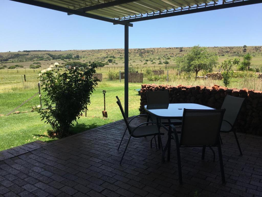 Sanctuary Life Guest Farm Hotel Magaliesburg Buitenkant foto