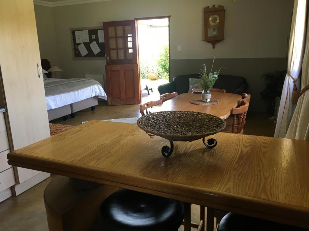 Sanctuary Life Guest Farm Hotel Magaliesburg Buitenkant foto