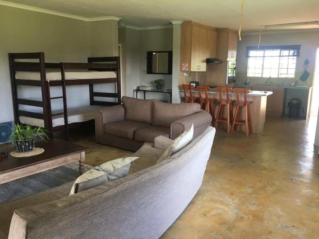 Sanctuary Life Guest Farm Hotel Magaliesburg Buitenkant foto