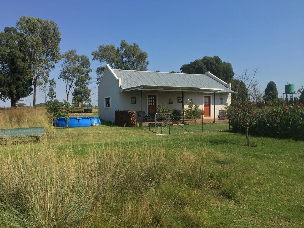 Sanctuary Life Guest Farm Hotel Magaliesburg Buitenkant foto